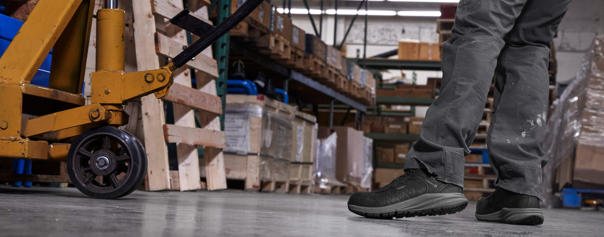 KEEN-parison: Met Guard Shoes for Enhanced Foot Protection