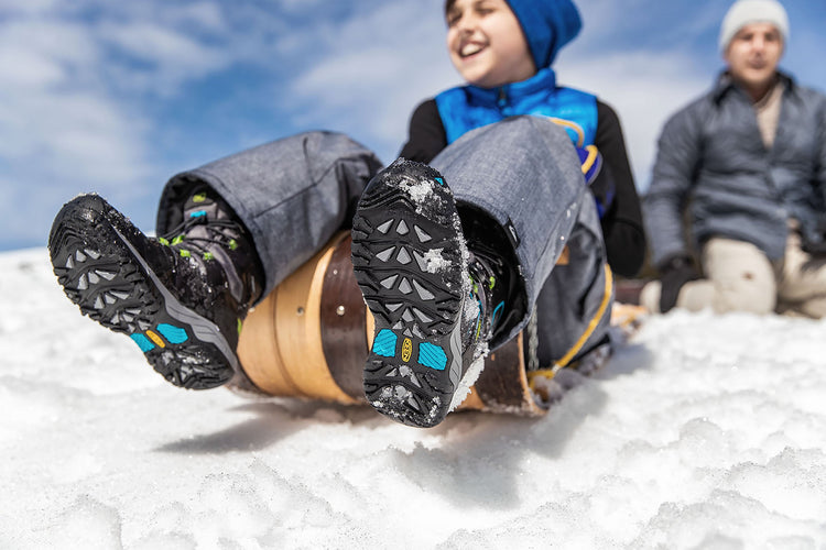 5 Tips for Choosing Kids' Snow Boots