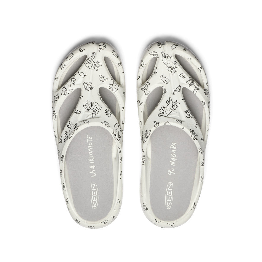 All Gender Shanti Arts Clog x Us 4 IRIOMOTE - Pair Angle Image
