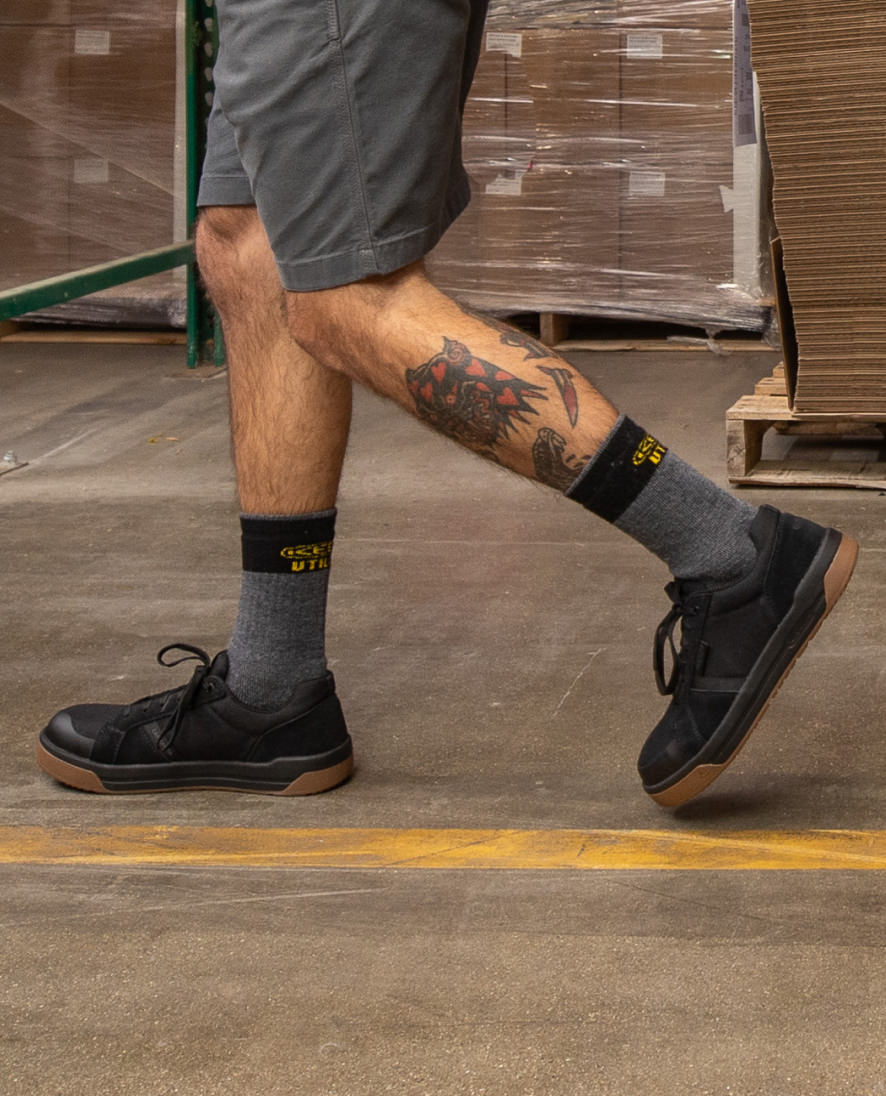 Men's CSA Kenton Work Shoe (Carbon Toe) | Black/Gum | KEEN