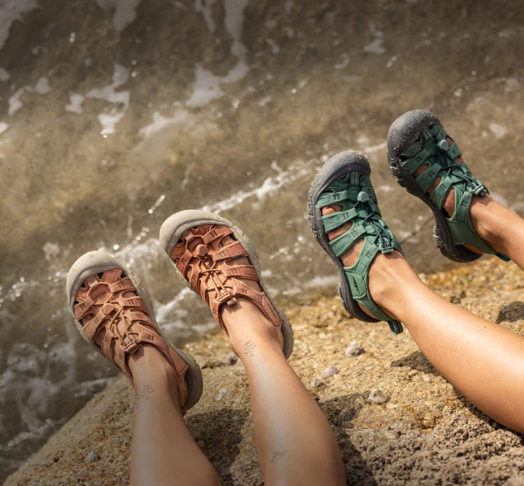 Hiking shoes sandals discount