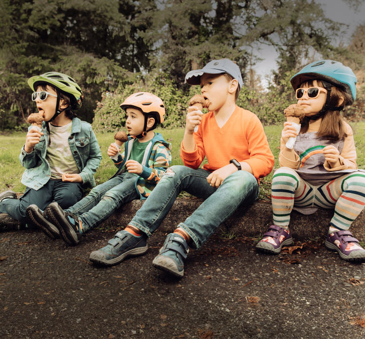 Kids laceless sneakers hotsell