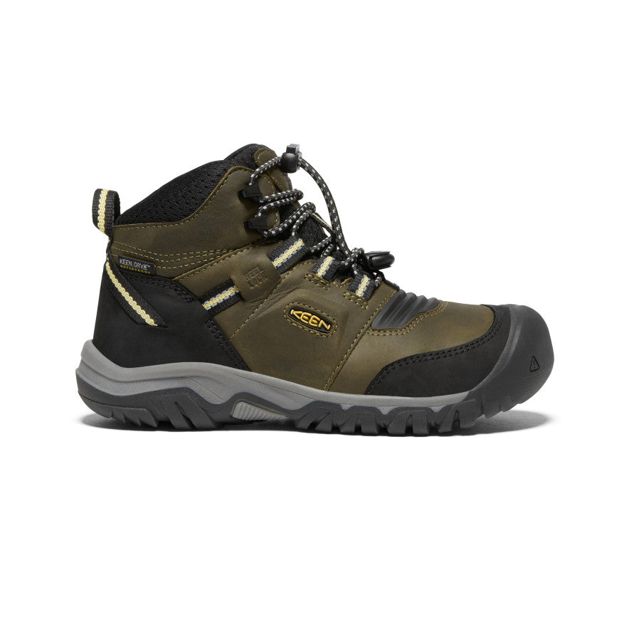 Big kids 2025 hiking boots